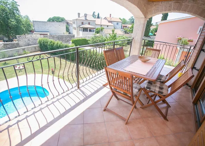Family Friendly House With A Swimming Pool Buici, - 19720 *
