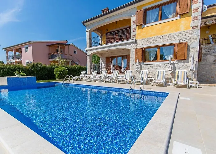 Family Friendly House With A Swimming Pool Buici, - 19720