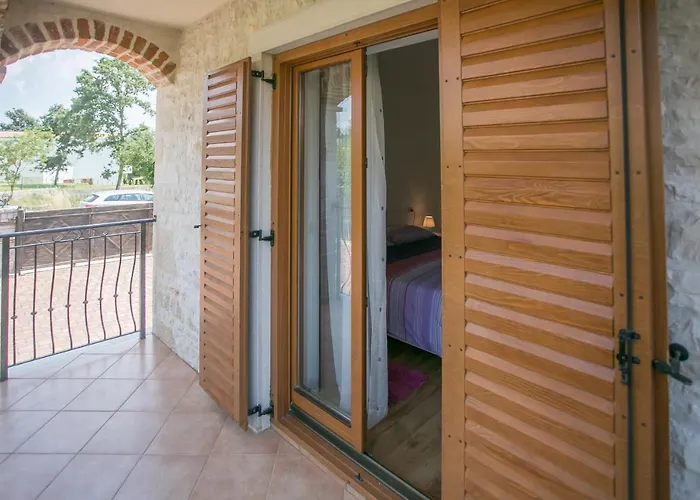 Σπίτι διακοπών Family Friendly House With A Swimming Pool Buici, - 19720