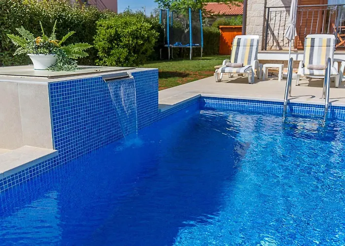 Σπίτι διακοπών Family Friendly House With A Swimming Pool Buici, - 19720 Πόρετς