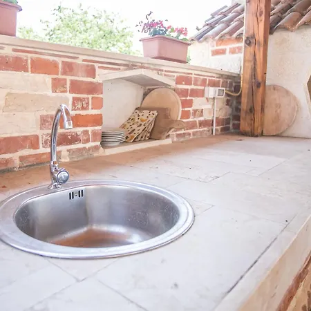 Ferienhaus Family Friendly House With A Swimming Pool Buici, - 19720 Poreč